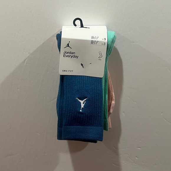 Jordan Everyday, Crew Socks, DX9632 915, 3 Pack - Picture 3 of 13